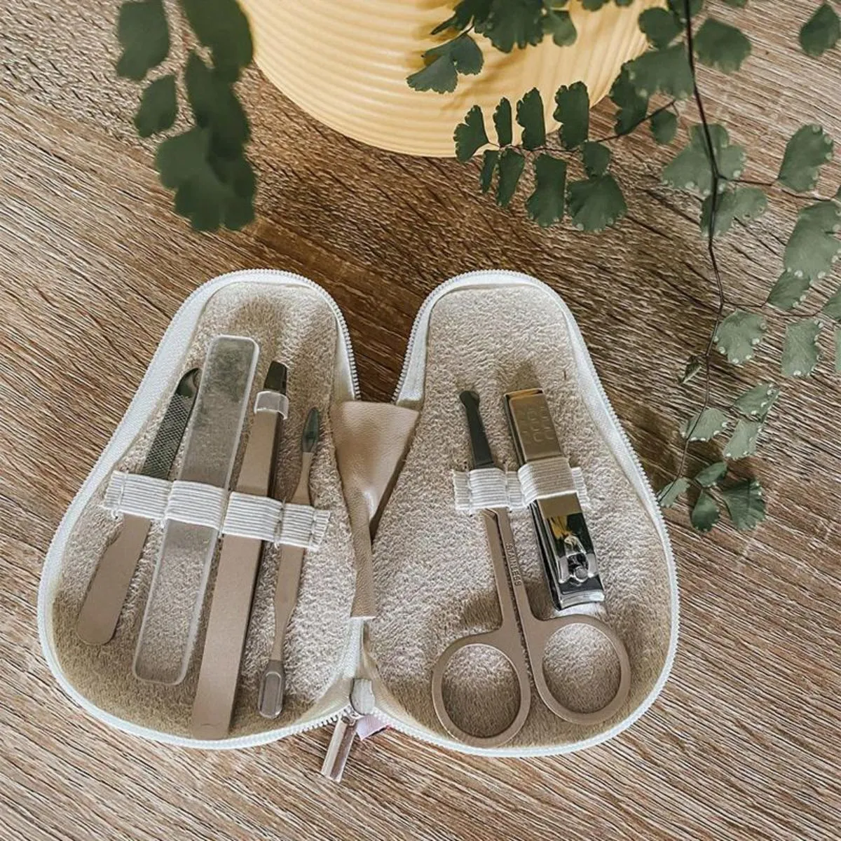 Haakaa Pear-fect Manicure Kit